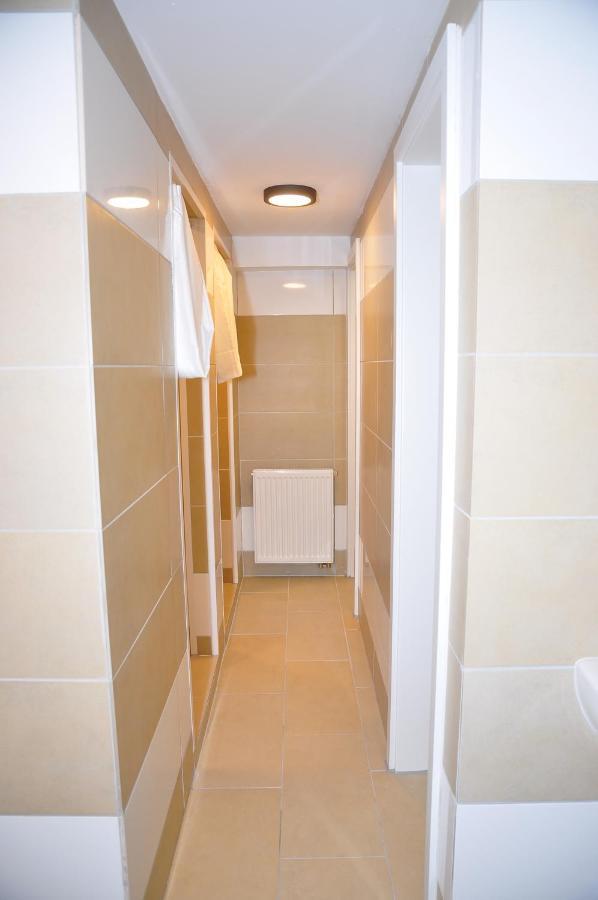 Albergue Weisenau Plaza Maguncia Exterior foto